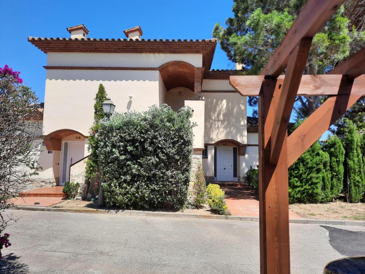Apartamento Vistas Golf Bonmont Bonmont Terres Noves Exterior photo